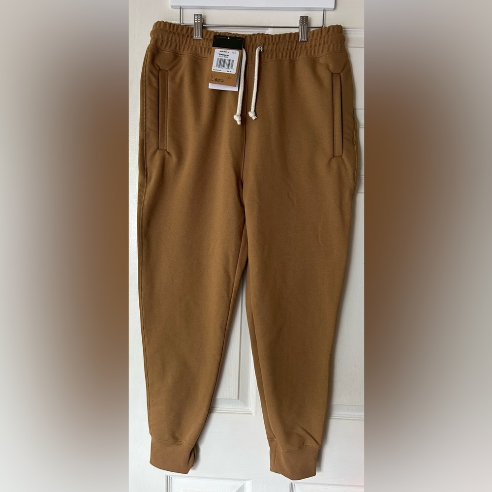 Men’s North Face Joggers Size Medium